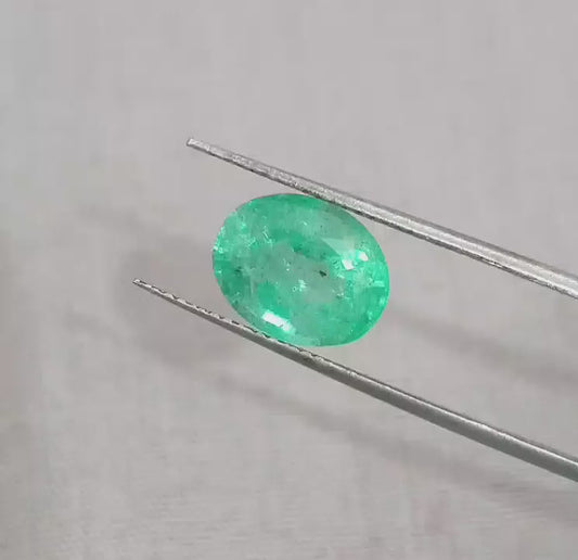 2.76ct Pastel Green Russian Emerald, 100%Natural Gemstones