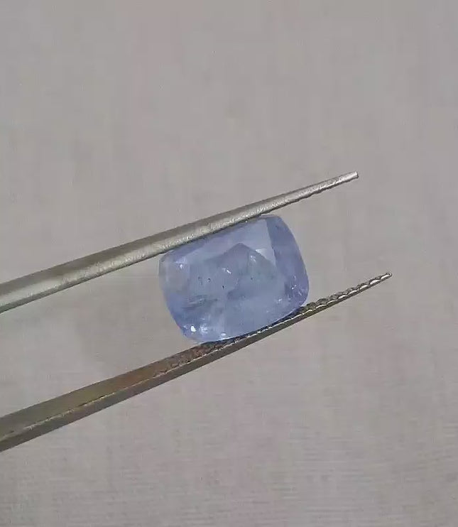 GSI Certified 4.59ct Natural untreated Blue Sapphire.