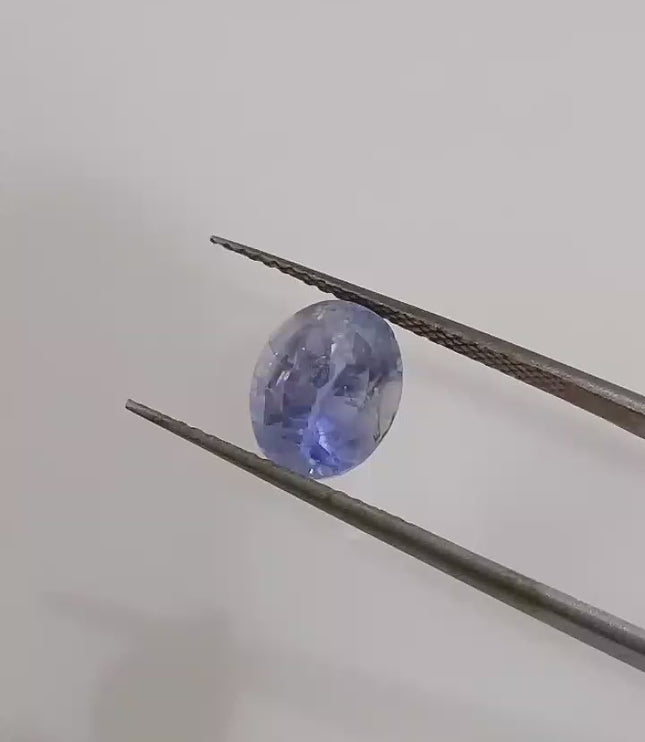 Certified 2.83ct Natural Unheated Blue Sapphire.
