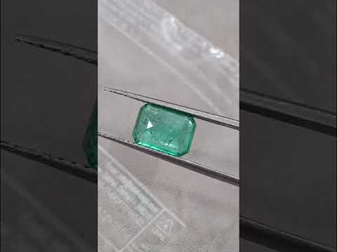 1.47ct Emerald Natural Pastel Green Octagon Cut Minor Oiled Loose Gemstone