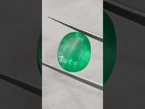 Big 5.72ct Swat Emerald, Vivid Green Oval Cut Minor Oiled Loose Gemstone