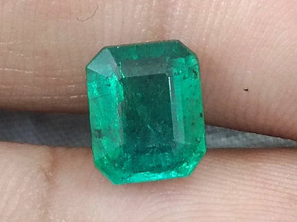 Certified 2.28ct Medium Green Zambian Emerald.
