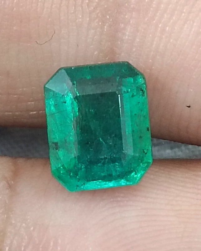 GSI Certified 2.28ct Medium Green Zambian Emerald, Natural Gemstone