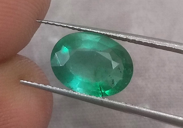 GSI certified 1.98ct Medium Green Natural Zambian Emerald Minor Oiled Loose Gemstone