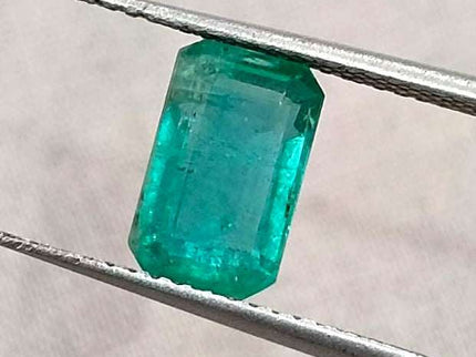 1.83ct Natural Emerald GSI Certified Octagon Cut Minor Oiled Loose Gemstone