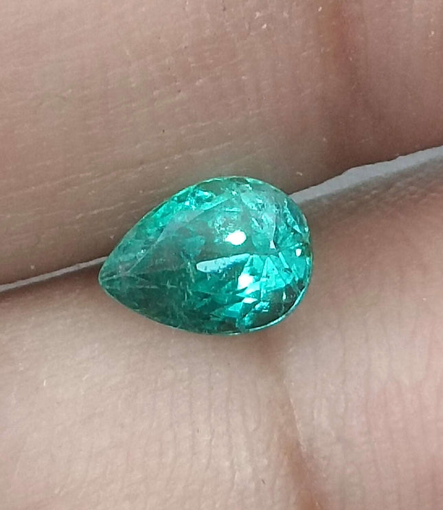 Certified 1.04ct Natural Zambian Emerald.