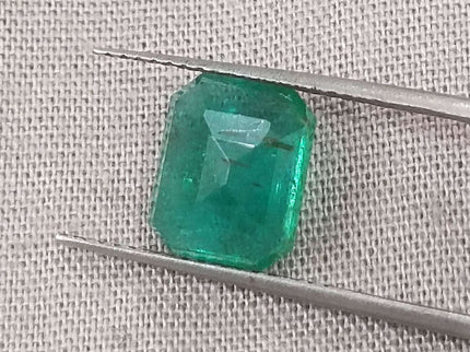 Certified 2.86ct Natural Zambian Emerald, Deep Forest Green Gemstone.