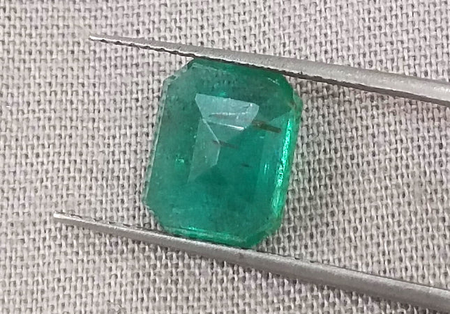 GSI Certified Deep Forest Green Natural Zambian Emerald Minor Oiled Loose Gemstone