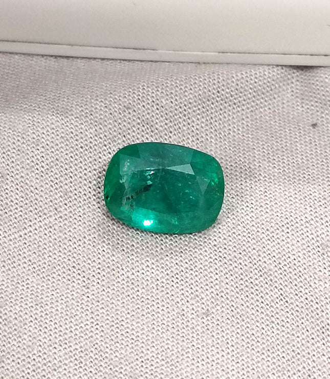 Big 5.49ct Certified Panjshir Emerald Natural Cushion cut Alpine Green Gemstone
