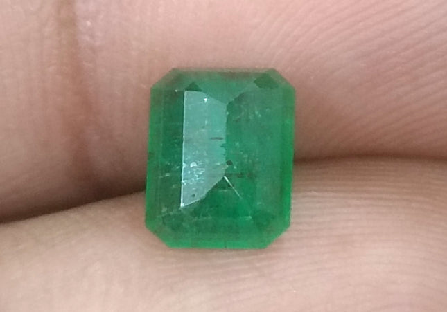 GSI Certified 1.50ct Deep Green Zambian Emerald Minor Oiled Loose Gemstone