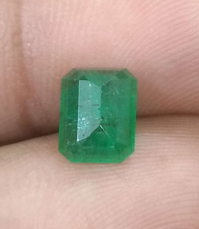 Certified 1.50ct Zambian Emerald.