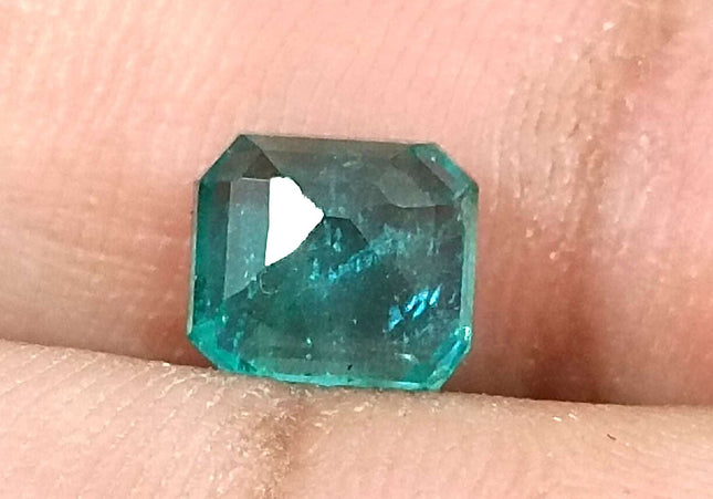 2.09ct Medium deep green Zambian emerald natural minor oiled loose gemstone.