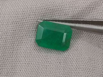 2.20ct Certified Zambian Natural Emerald Stone.