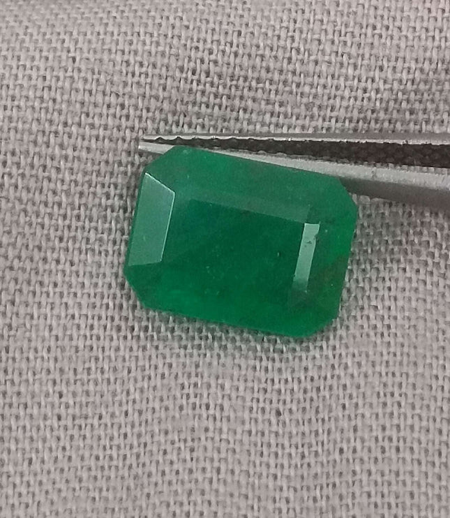 2.20ct Certified Zambian Natural Emerald Stone.
