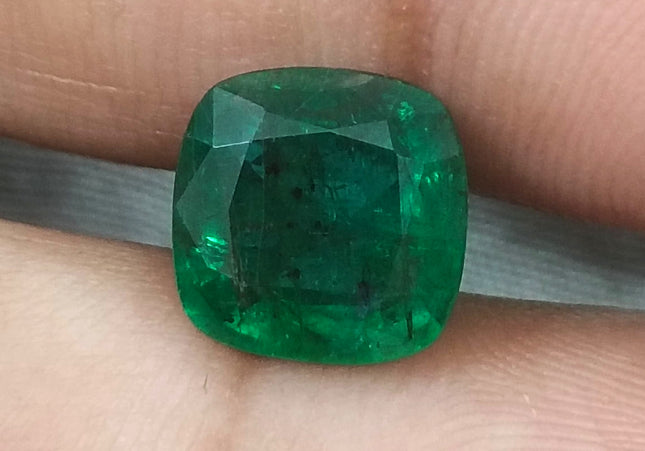 GSI Certified 3.38ct Deep Vivid Green Natural Emerald Minor Oiled Loose Gemstone