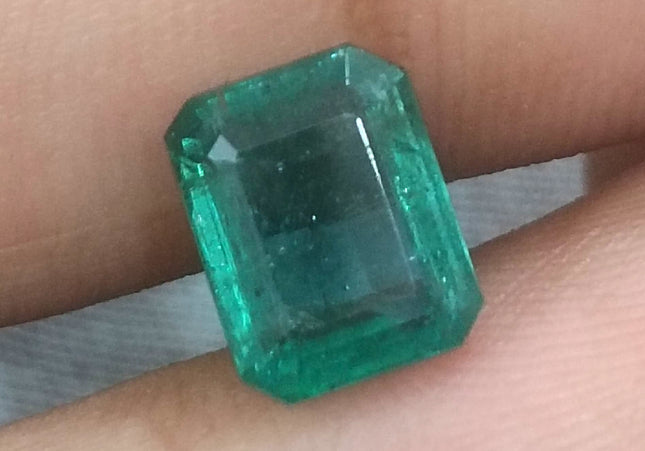 GSI certified 2.76ct Deep metal Green Zambian Emerald Minor Oiled Loose Gemstone