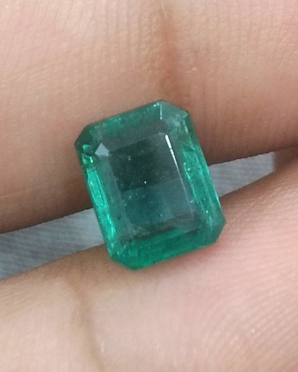 GSI certified 2.76ct Deep metal Green Zambian Emerald Minor Oiled Loose Gemstone