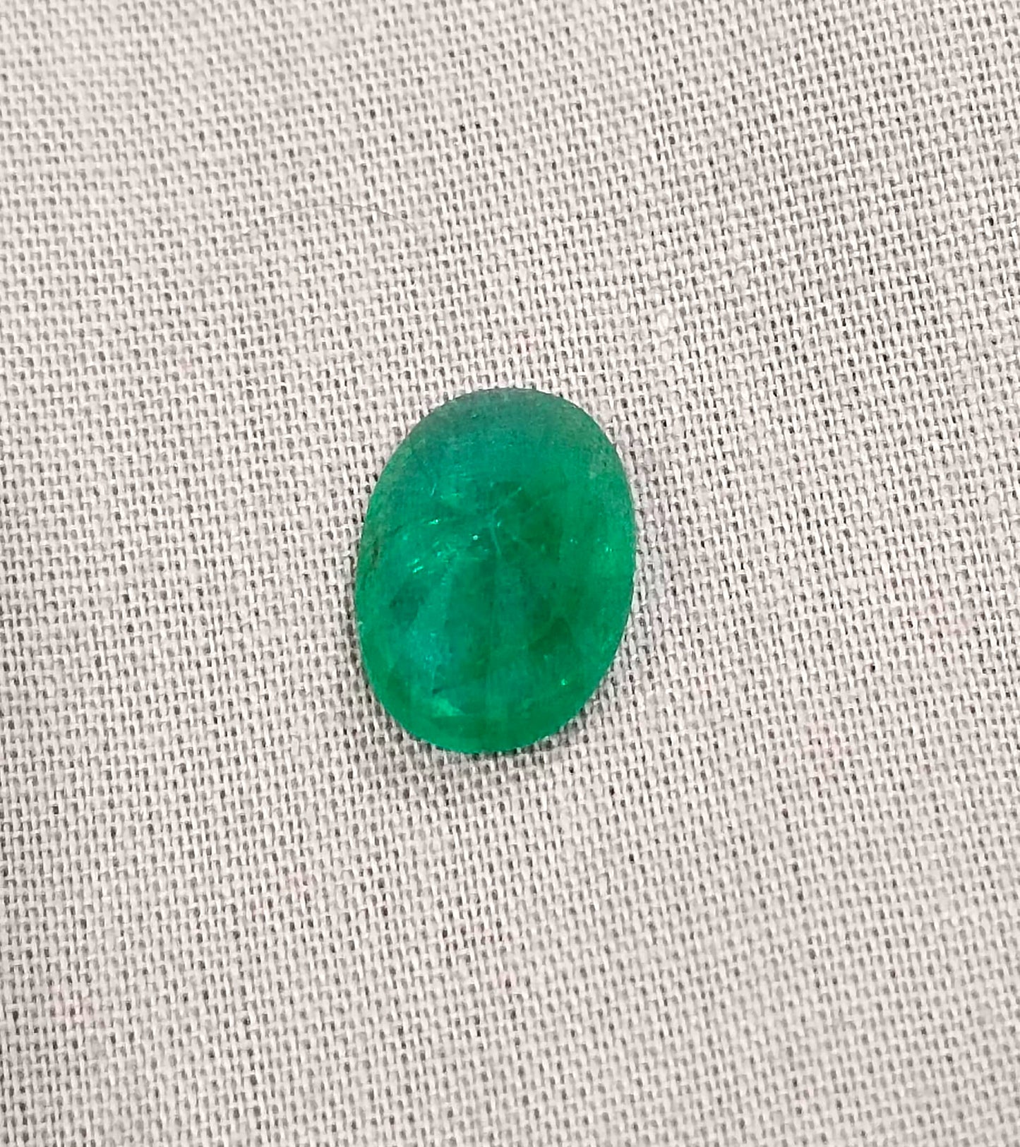 4.23ct Pakistan Emerald, 100% Natural Earth Mined Gemstone