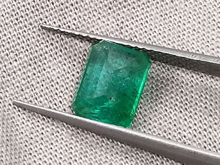 GSI Certified 1.76ct Natural Zambian Emerald Stone