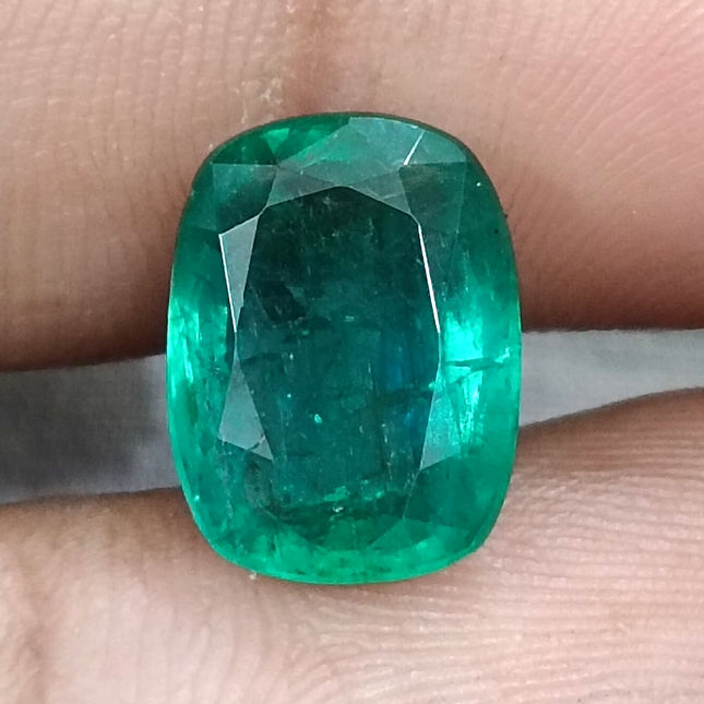 5.36ct Natural Zambian Emerald, Deep Pure Green Cushion Cut Minor Oiled Loose Gemstone.