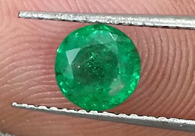0.88ct Round Cut Natural Zambian Emerald