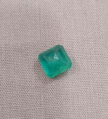 2.45ct Zambian Emerald, 100% Natural Earth Mined Gemstone