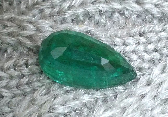 9.61ct Deep Vivid Green Natural Emerald, Earth Mined Gemstone