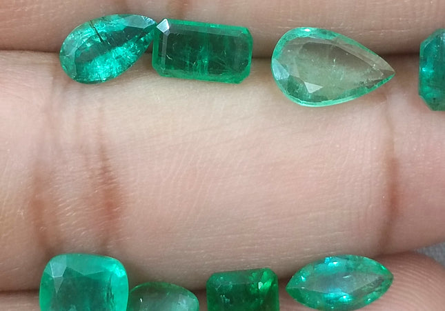 9.00ct Natural Zambian Emerald Parcel Minor Oiled Loose Gemstones