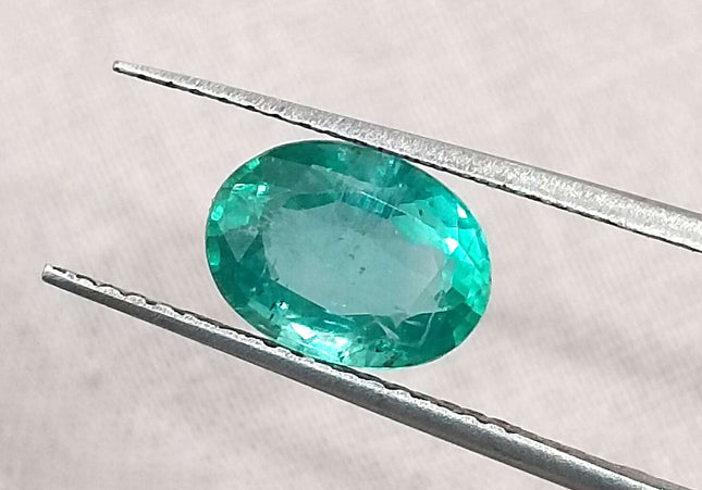 GSI Certified 1.44ct Medium Shamrock Green Natural Zambian Emerald Minor Oiled Loose Gemstone