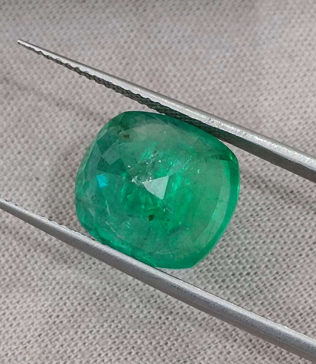 7.30ct Swat Emerald, Natural Bright Green Cushion Cut Stone