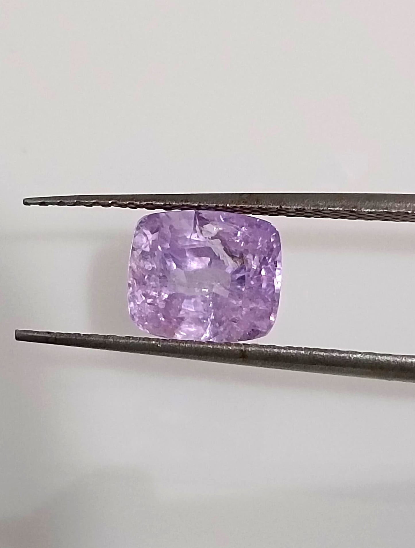 2.06ct Lavender Color Ceylon Sapphire , 100% Natural Untreated Gemstone