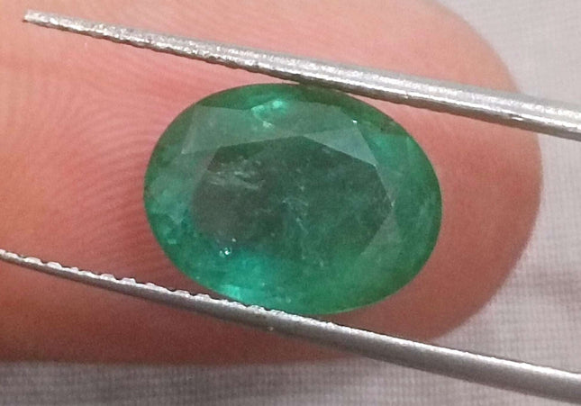 3.82ct GSI Certified Medium Green Zambian Emerald Minor Oiled Loose Gemstone
