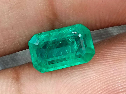 Panjshir Emerald 2.18ct Certified Medium Light Green Octagon Cut Loose Gemstone