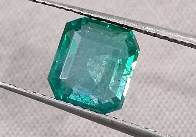 2.09ct Medium deep green Zambian emerald natural minor oiled loose gemstone.