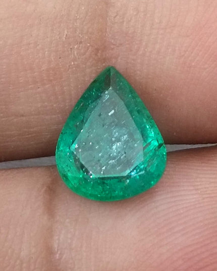 GSI Certified 2.65ct Medium Deep Pure Golden Green Natural Emerald Loose Gemstone