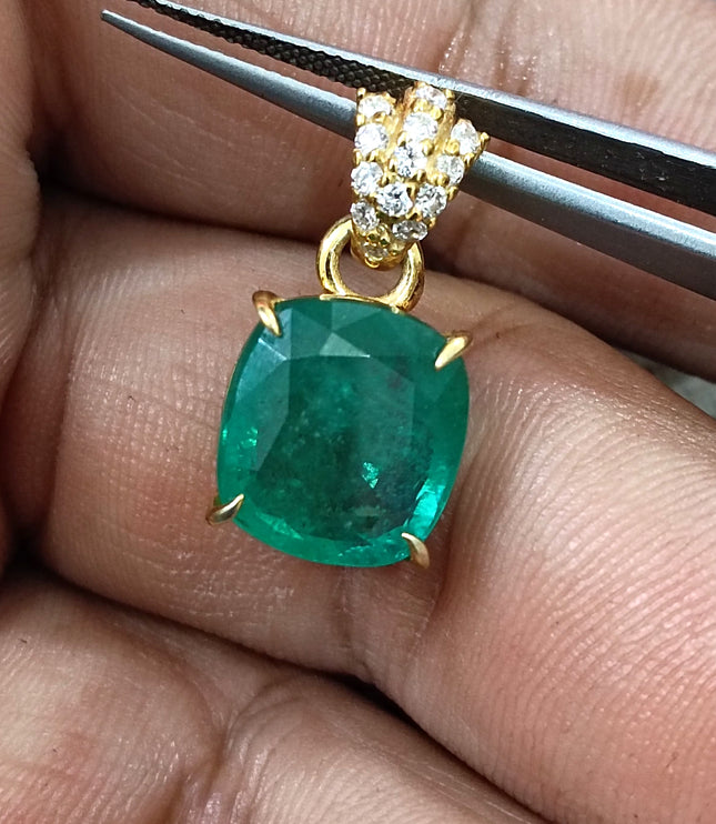 6.86ct Natural Emerald Pendant Set With 0.26ct Diamonds(CVD) 925 Silver Gold Plated.