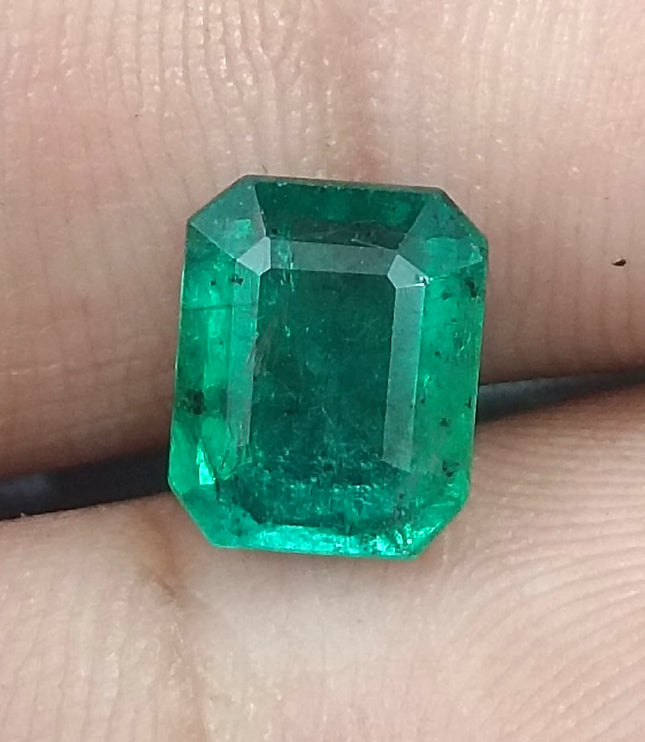 Certified 2.28ct Medium Green Zambian Emerald.