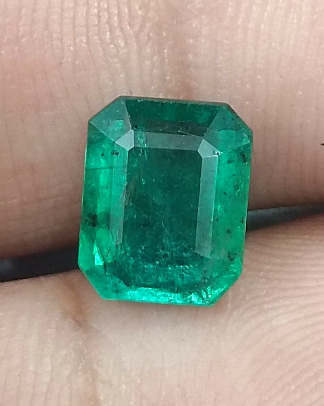 GSI Certified 2.28ct Medium Green Zambian Emerald, Natural Gemstone