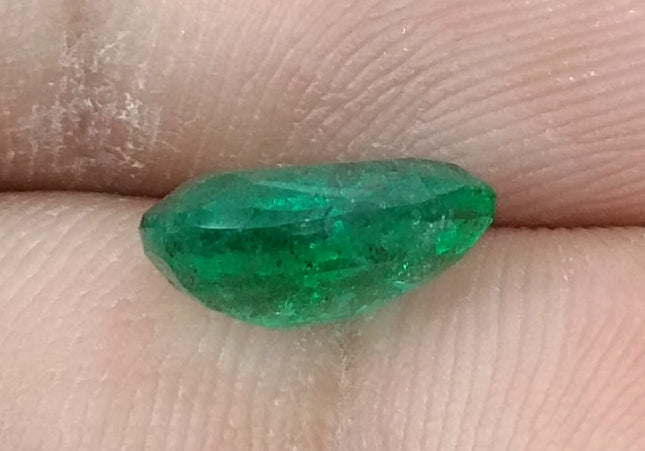 GSI Certified 2.68ct Water Green Emerald, Natural earth mined Gemstone
