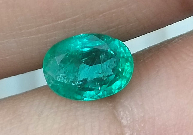GSI Certified 1.26ct Medium Bright Green Natural Zambian Emerald Minor Oiled Loose Gemstone
