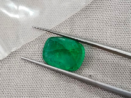 3.16ct Swat Emerald, Certified Natural Vivid Green Stone