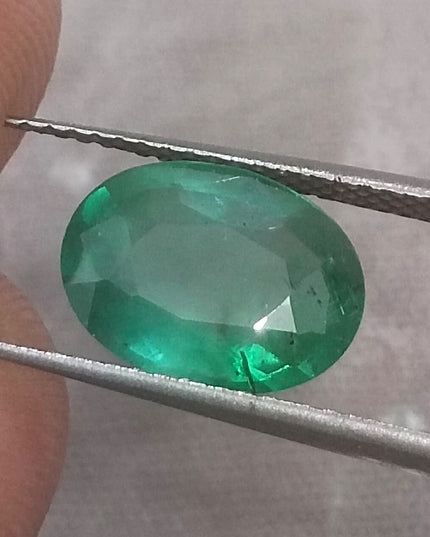 GSI certified 1.98ct Medium Green Natural Zambian Emerald Minor Oiled Loose Gemstone