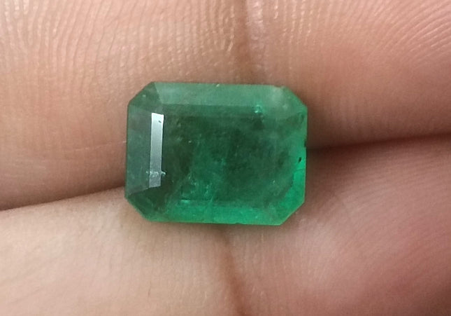 3.94ct GSI USA Certified Medium Green Zambian Emerald Minor Oiled Loose Gemstone