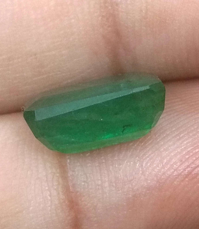 Zambian Emerald 5.29ct Natural Deep Green stone