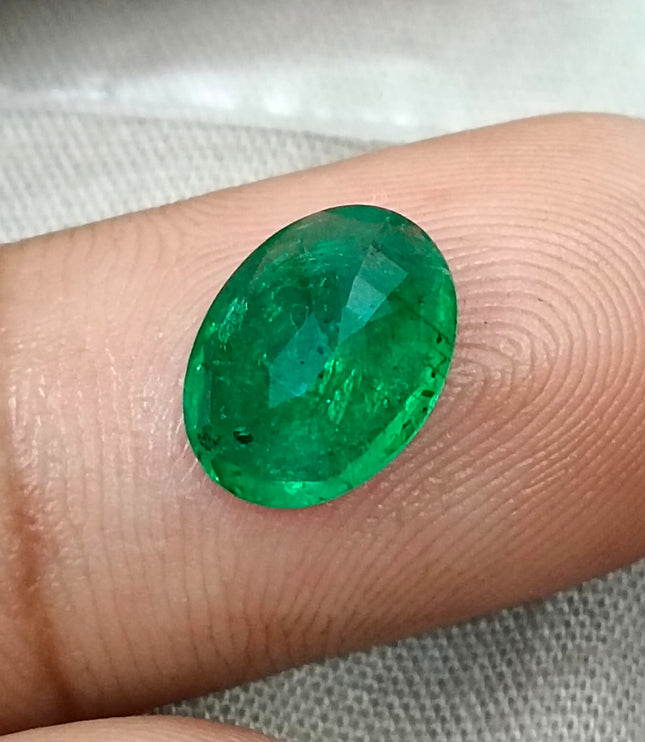 2.63ct Natural Emerald GSI Certified Top Vivid Green Zambian Oval Cut Gemstone