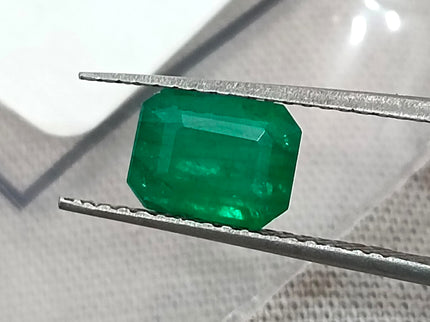 GSI Certified 1.37ct Swat Emerald Deep Velvet Green Natural Gemstone