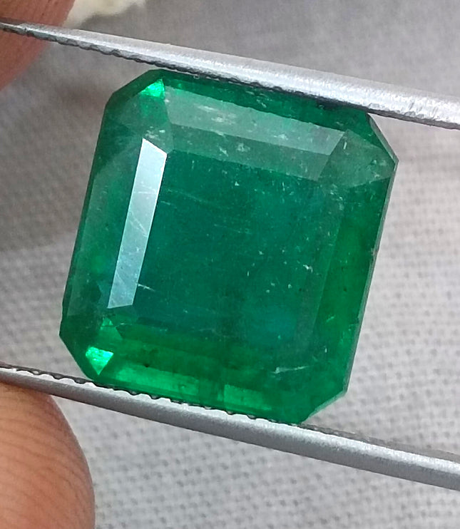 7.62ct Deep Vivid Green Zambian Emerald, Natural Gemstone