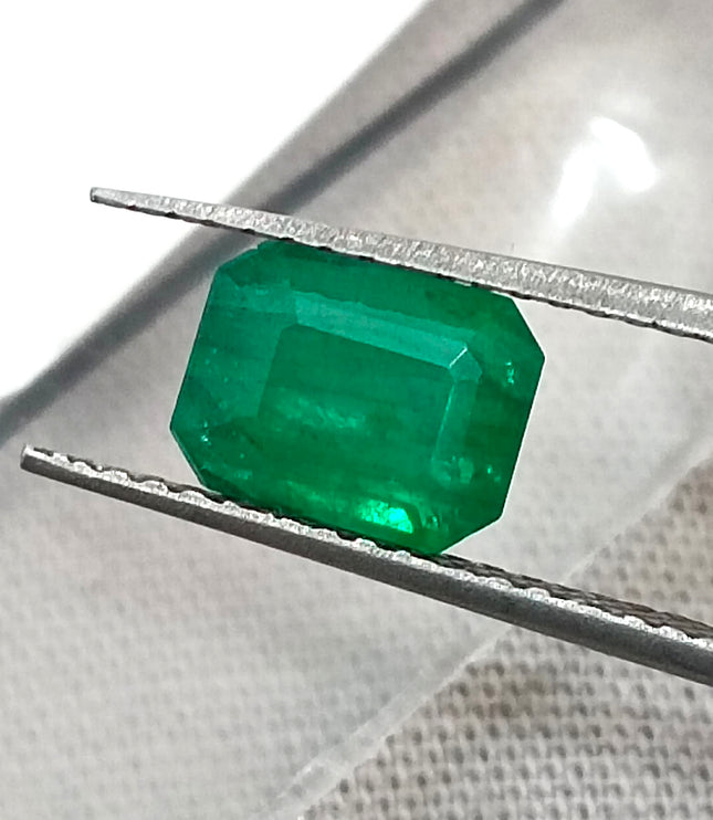 GSI Certified 1.37ct Swat Emerald Deep Velvet Green Natural Gemstone