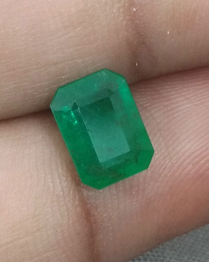 2.20ct GSI Certified Deep Velvet Green Zambian Emerald Minor Oiled Loose Gemstone