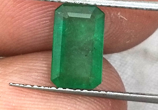 1.66 GSI Certified Vivid Deep Green Swat Emerald Minor Oiled Loose Gemstone
